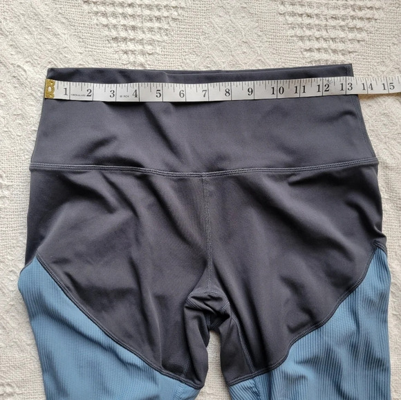 ZYIA Active Storm Parallel Luxe High Rise 7/8 length Blue Legging, Size 6-8 - Picture 10 of 13